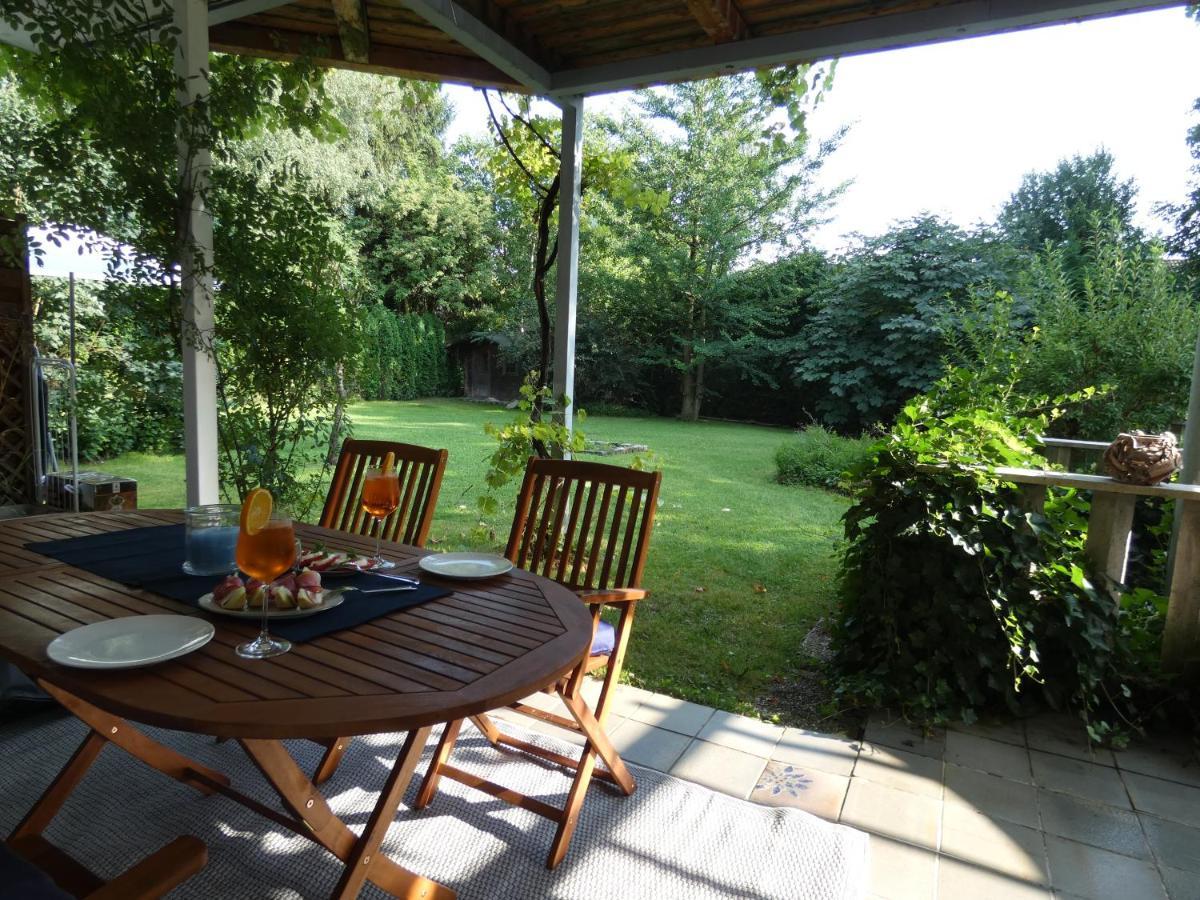 Gartenwohnung Juliana Gstadt Laeufers Chiemsee Holiday Home Gstadt am Chiemsee Exterior foto